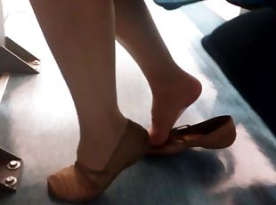 Candid Beautiful Hostess Shoeplay Feet Nylons Legs Dipping