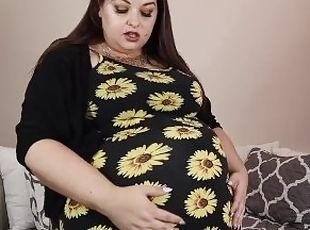 Quarantined with Mom: She Eats You! - Same Size Vore Bloated Belly - PREVIEW - BBW Sydney Screams