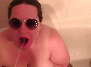 Urine addicted BBW amateur Milf with big tits pissed in mouth and drink every drop!