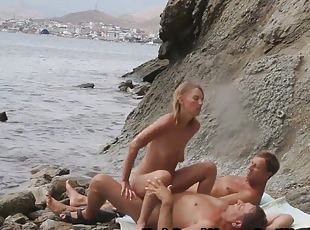 nudist, orgie, nevasta, amatori, matura, bunaciuni, milf, camera, plaja, spion