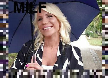 Raunchy blonde MILF Tiffany amateur porn clip
