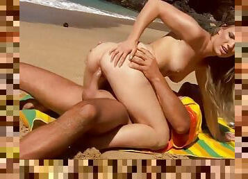 Blonde fucked outdoors and gets cumshot on her tits