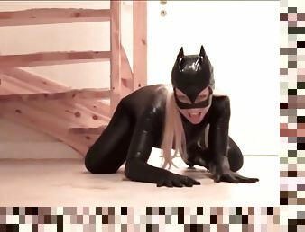Slut dressed as kitty in latex catsuit fucked creampie