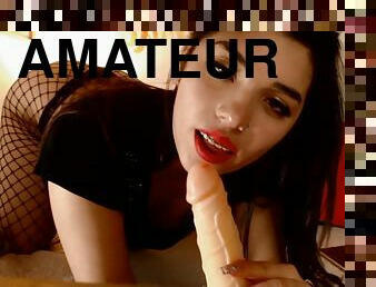 Hot webcam girl wanna make me cum right now!