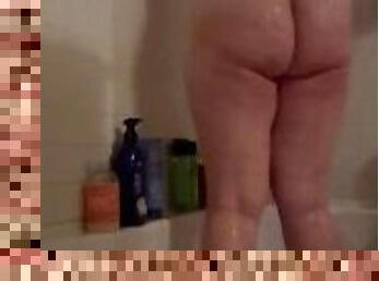 CHUBBY FAT BBW VANILLA FAITH ARDALAN TAKING A SHOWER