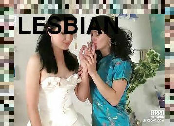 ύφη̍, »εσβία̍-lesbian, ³άμος̍