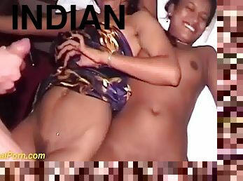 Intercourse Tourist Enjoys Indian 3Some Group