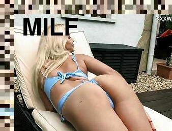 Emily Ross sexy milf underwater nude erotica