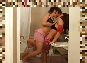 Lesbians kissing