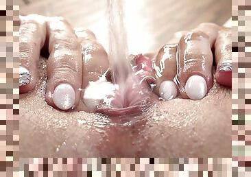 Splashing All Over with Valentina Bianco by Wet And Pissy - PissVids
