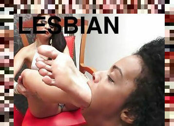 Violent Lesbian Interracial Domination Na Baixada