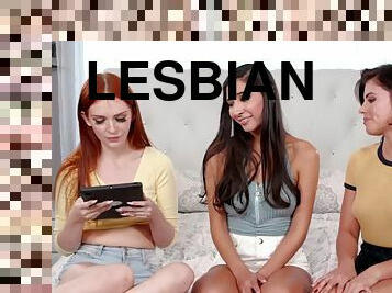Lesbian threesome