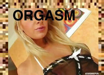 masturbation, orgasm, milf, blond, underkläder, införande