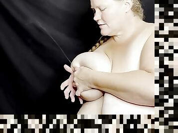 Michele Marie Hartranft quirting and Drinking Her Breast Milk