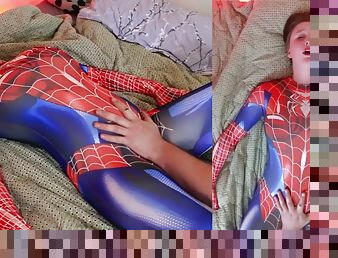 Spidergirl fingers herself in her new costume