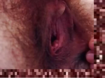 Just 5 minutes of a huge hairy pussy close-up