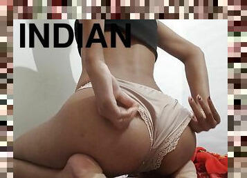 Indian Desi Cute Showing Her Boobs And Pussy