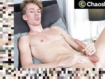 masturbation, amatör, gigantisk-kuk, gay, casting, juckande, blond, ensam, muskulös, twink