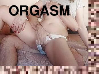 Unexpected orgasm while fingering my roommate's pussy