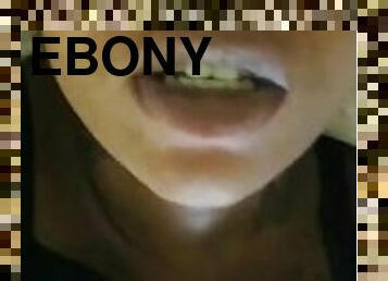 Horny Ebony Queen fuck herself until she cum