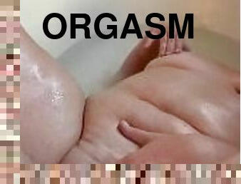 Intense orgasm with ???? water