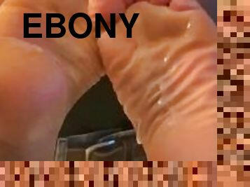 She let me bust all over her thick soles and watch it drip