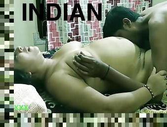 Indian Xxx Sexy Milf Bhabhi Ko Ekla Gor Me Accha Se Choda!