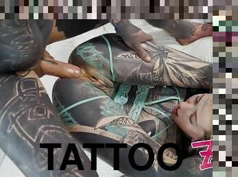 tattoo girl get fucked balls deep in her ass / ANAL, gape, prolapse, split tounge