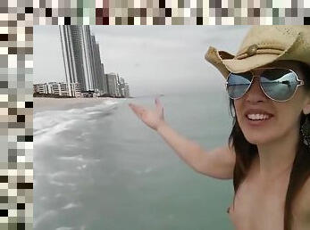 Wonderhussy Visits Haulover Beach