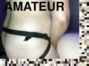 gros-nichons, gode-ceinture, amateur, milf, maison, couple, joufflue, première-fois, fétiche, domination