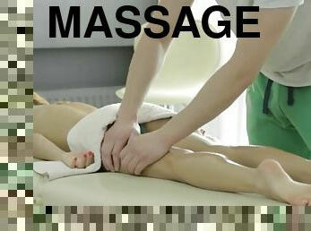 Massage turns into hardcore fucking