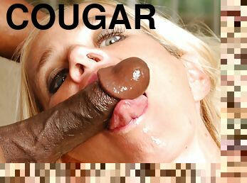 Horny Cougar Totally Tabitha Gets Plowed