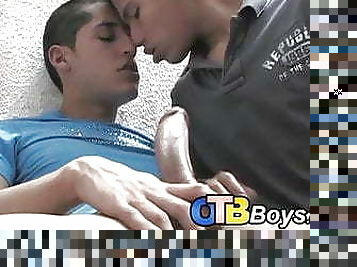 Outdoor bareback sex with young skinny Latino twinks