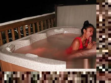 SLUTTY ASIAN TEEN SUCKS OFF PHOTOGRAPHER IN HOT TUB