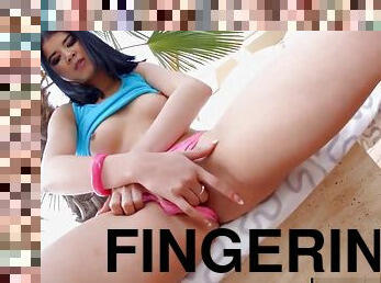 Lady Dee masturbation with fingers and passion