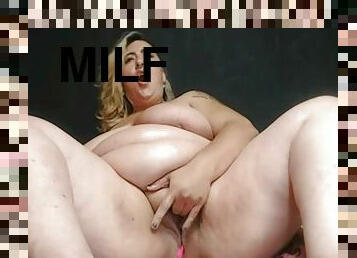 Capture big milf smokes and masturbates