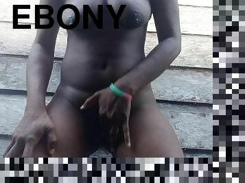 EBONY FINGER PUSSY OUT DOOR QUICKY B4WORK