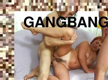 vecchi, amatoriali, maturi, giovanissime, gangbang, sesso-di-gruppo, trio, giovani18, più-vecchie, vecchi-e-giovani