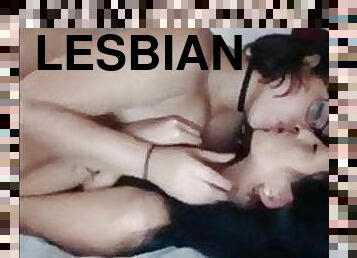 pantat, besar-huge, orgasme, vagina-pussy, muncrat, lesbian-lesbian, barang-rampasan, fetish-benda-yang-dapat-meningkatkan-gairah-sex, posisi-wajah-menghadap-kemaluan, dominasi