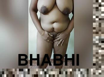 Hot Bhabhi Seducing With Big Melons