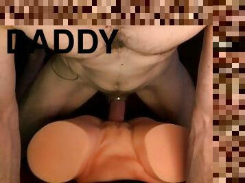 ayah, vagina-pussy, cumshot-keluarnya-sperma, mainan, sudut-pandang, pertama-kali, ayah-daddy, perawan, boneka-cantik