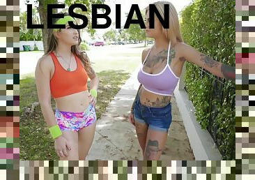 Tattooed Lesbian Stunner Fucked - Sofie Reyez And Bonnie Rotten
