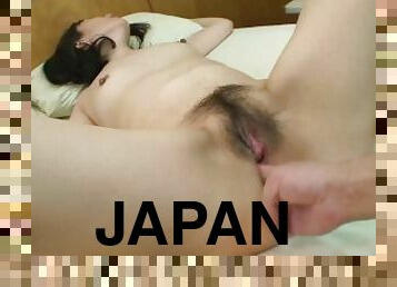 Coguar from japan get a creampie