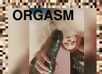 Orgasm Infront Of A Stranger