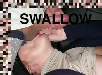 I went out for a walk, swallowed the sperm. POV deepthroat. Outdoor sex & blowjob. Flashing tits.