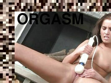 mastürbasyon-masturbation, boşalma, amcık-pussy, fışkıran-su, güzellik, oyuncak, şaşırtıcı, esmer-kadın, küçük-memeler