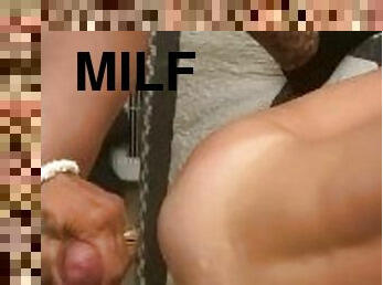 MILF MANIA SPLITROAST NICE CUM SHOT MMF