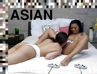 asiatisk, fitta-pussy, lesbisk, tonåring, latinska, kåt, webbkamera, petit, rakad, tatuering