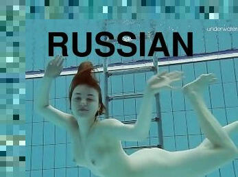 kupanje, velike-sise, u-javnosti, rusi, lutke, tinejdžeri, europljani, europski, prirodno, bazen