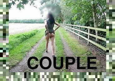  Couple Flash & Fuck Outdoors